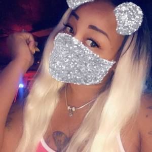 Meet your Posher, Monique